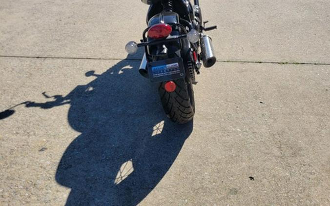 2025 Triumph BONNEVILLE BOBBER