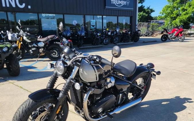 2025 Triumph BONNEVILLE BOBBER