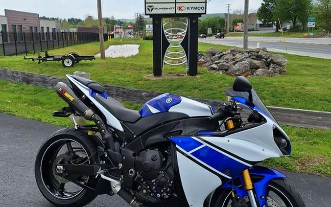 2013 Yamaha YZF-R1