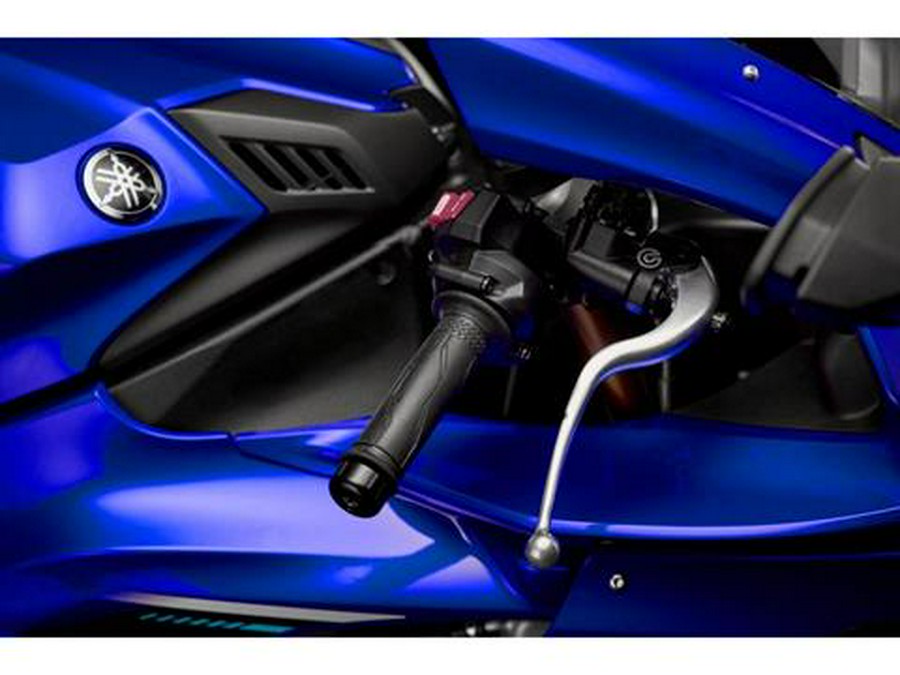 2025 Yamaha YZF-R1