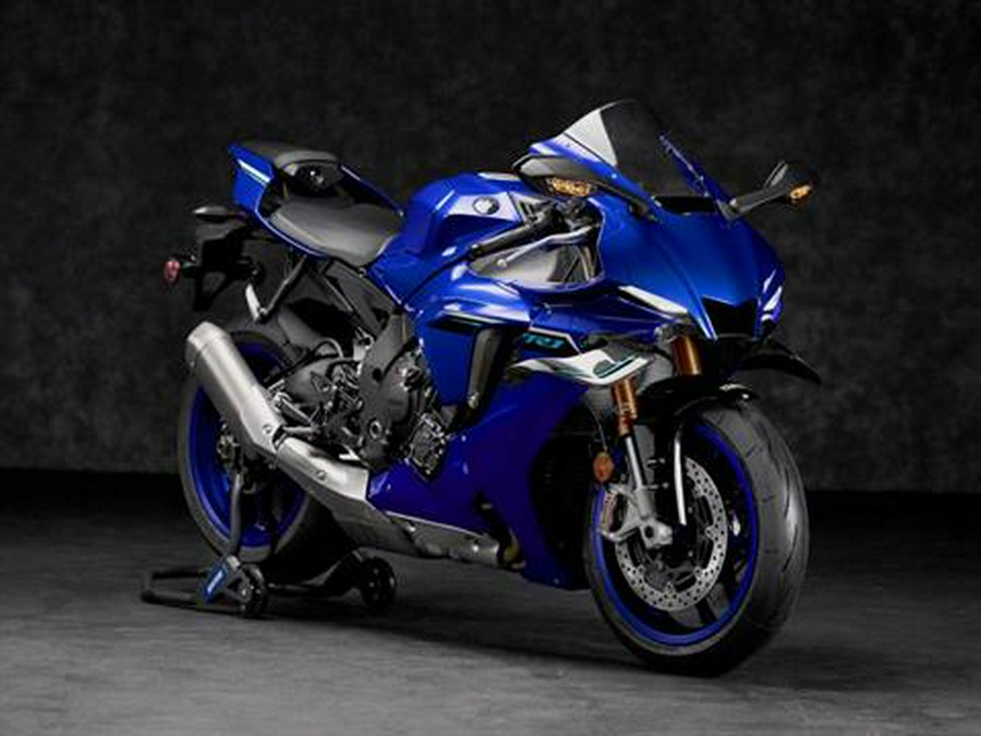 2025 Yamaha YZF-R1