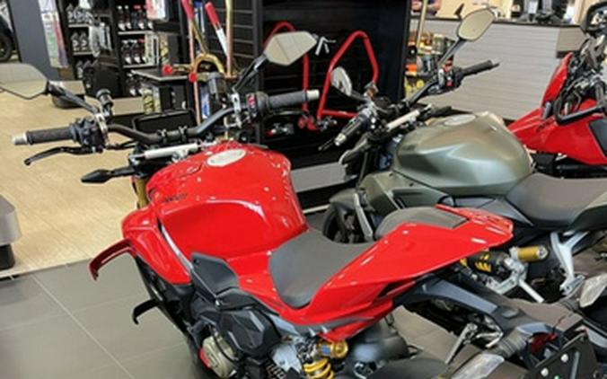 2025 Ducati Streetfighter V4 S Ducati Red