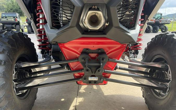 2025 Can-Am® Maverick X3 X DS Turbo RR With Smart-Shox Fiery Red & Hyper Silver