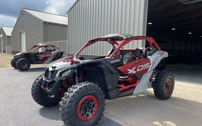 2025 Can-Am® Maverick X3 X DS Turbo RR With Smart-Shox Fiery Red & Hyper Silver