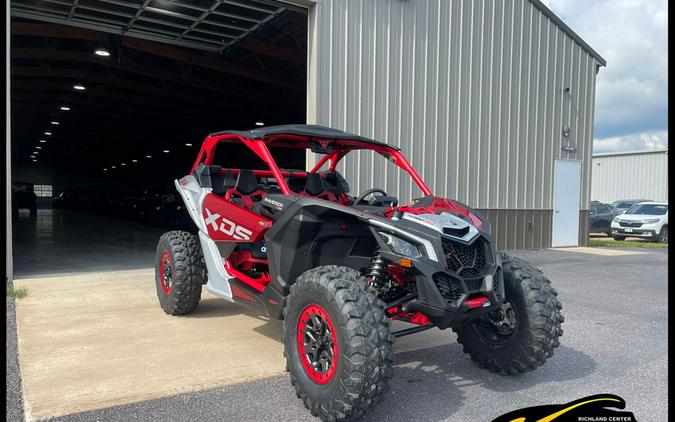 2025 Can-Am® Maverick X3 X DS Turbo RR With Smart-Shox Fiery Red & Hyper Silver