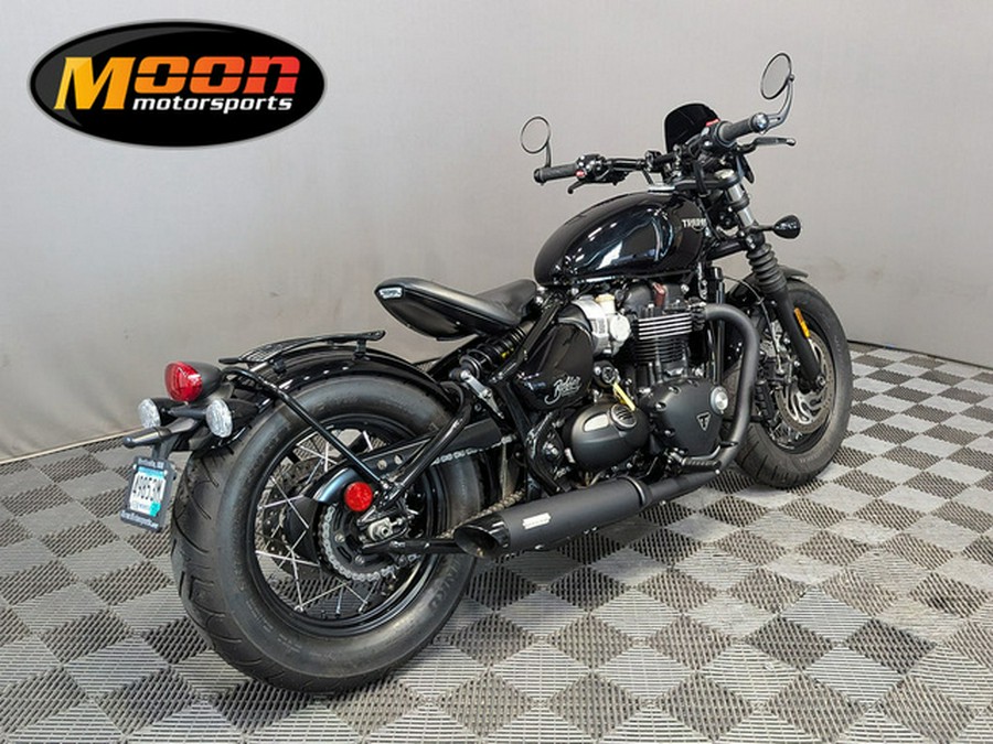 2018 Triumph Bonneville Bobber Jet Black