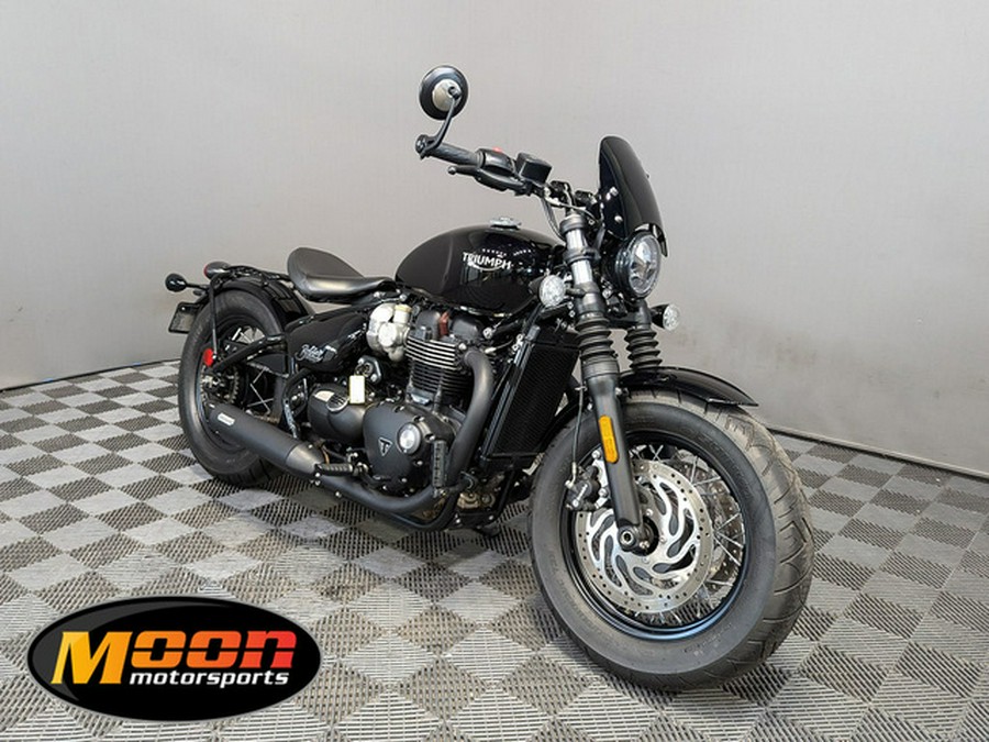 2018 Triumph Bonneville Bobber Jet Black