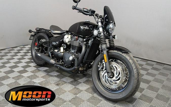 2018 Triumph Bonneville Bobber Jet Black