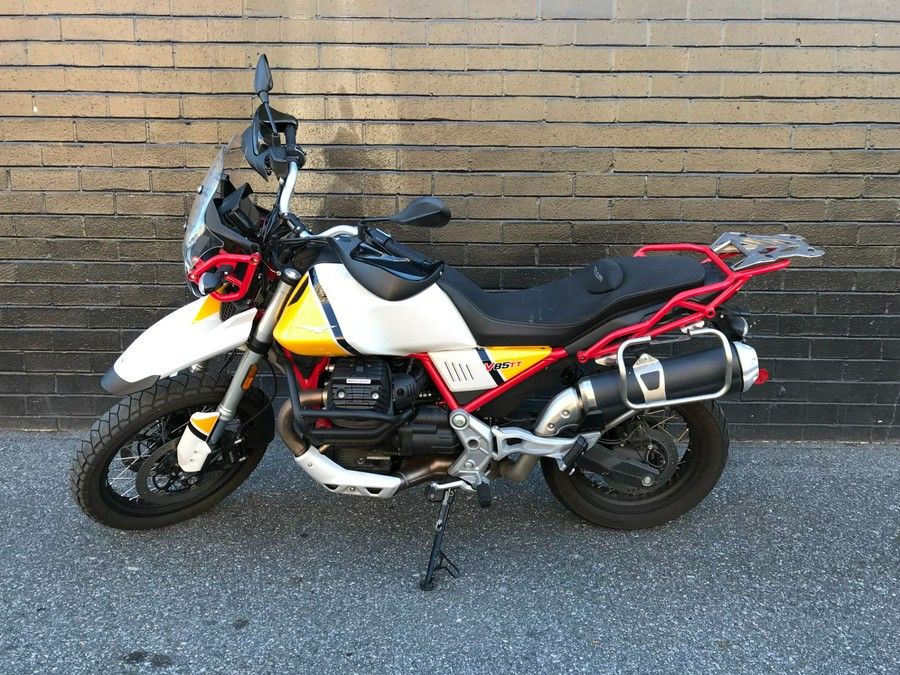 2020 Moto Guzzi V85 TT Adventure