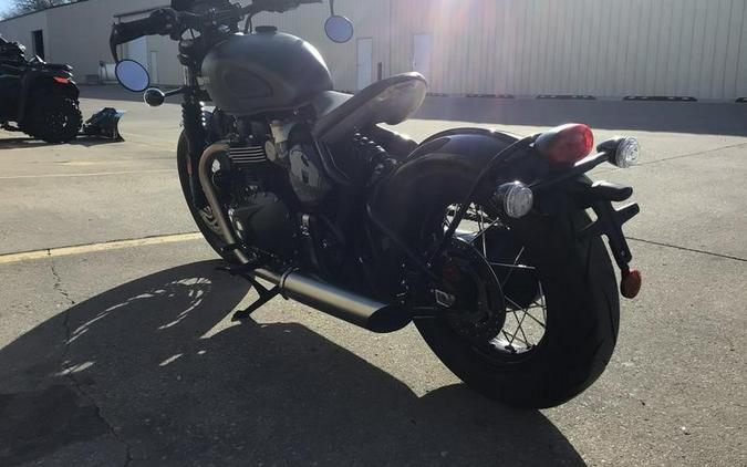 2023 Triumph Bonneville Bobber Matte Storm Grey/Matte Ironstone