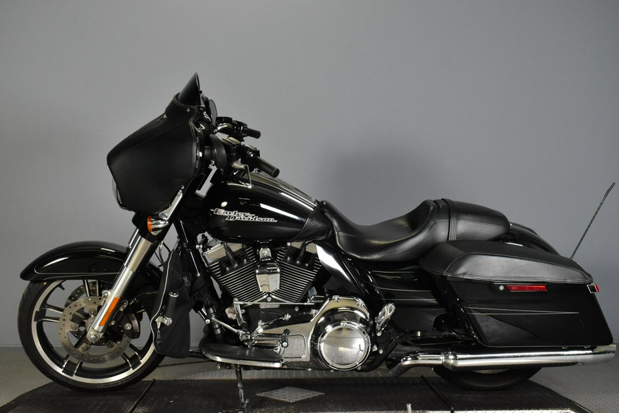2016 Harley-Davidson Street Glide Special Vivid Black
