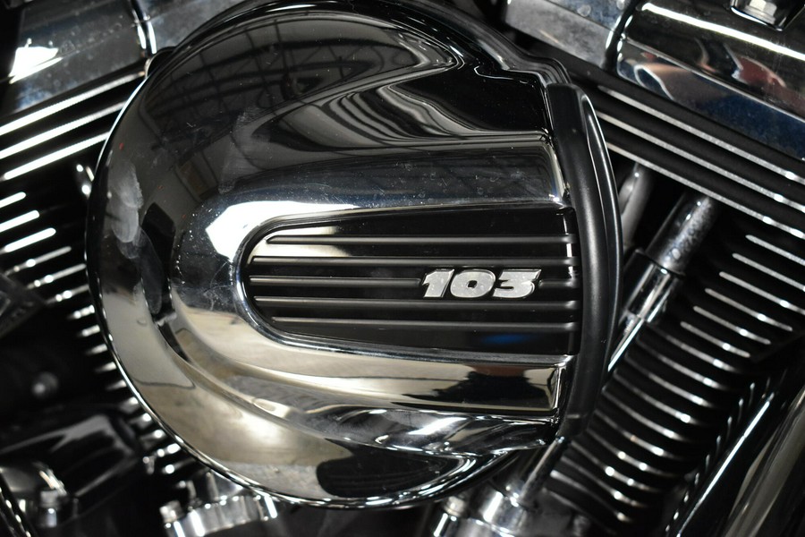 2016 Harley-Davidson Street Glide Special Vivid Black