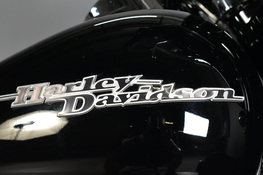2016 Harley-Davidson Street Glide Special Vivid Black