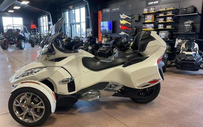 2019 Can-Am® Spyder® RT Limited Chrome