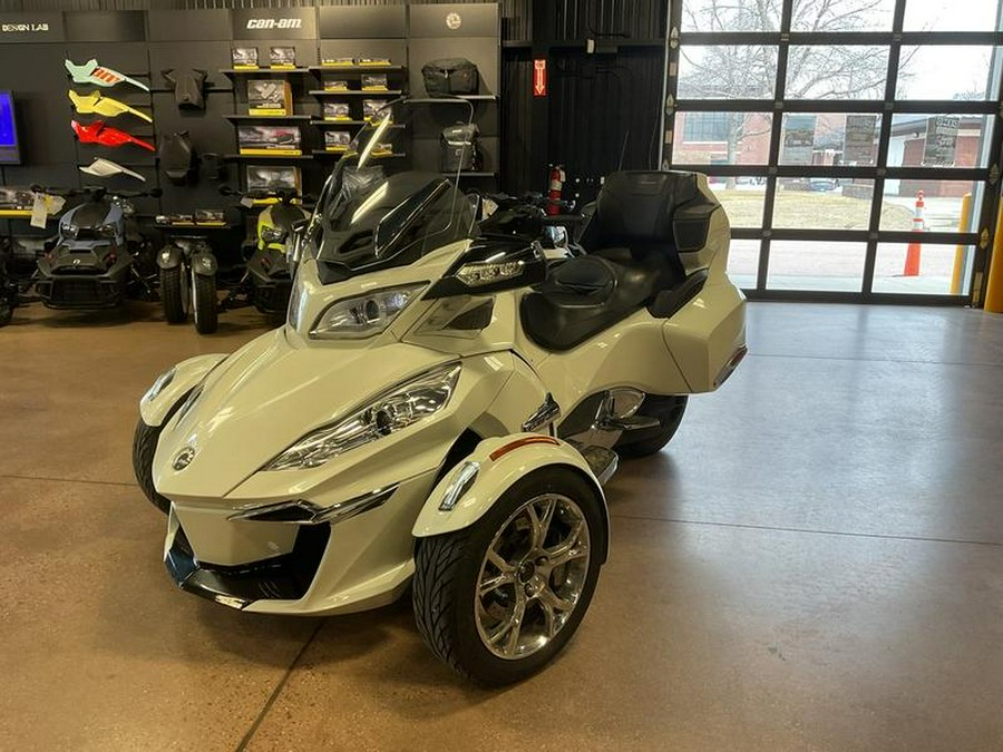 2019 Can-Am® Spyder® RT Limited Chrome