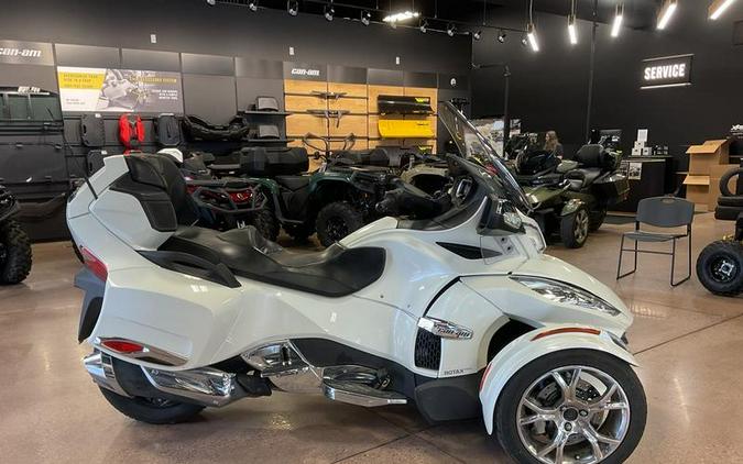 2019 Can-Am® Spyder® RT Limited Chrome