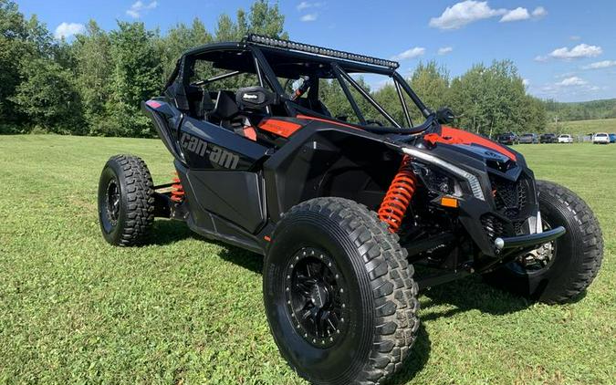 2018 Can-Am® Maverick™ X3 X™ RS TURBO R