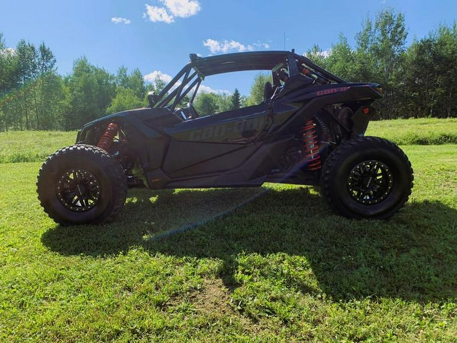 2018 Can-Am® Maverick™ X3 X™ RS TURBO R