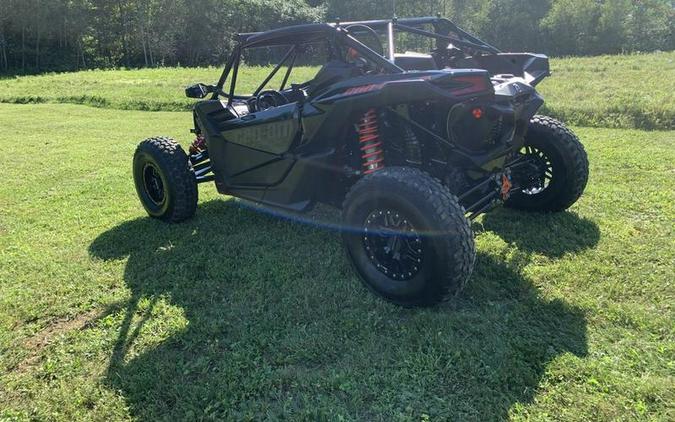 2018 Can-Am® Maverick™ X3 X™ RS TURBO R