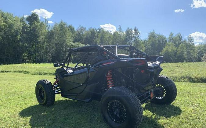 2018 Can-Am® Maverick™ X3 X™ RS TURBO R