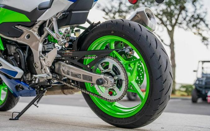 2024 Kawasaki Ninja® ZX™-4RR 40th Anniversary Edition ABS