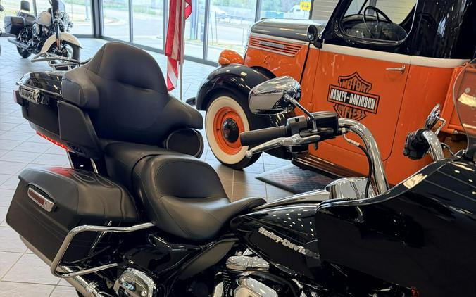 2022 Harley-Davidson Road Glide Limited FLTRK