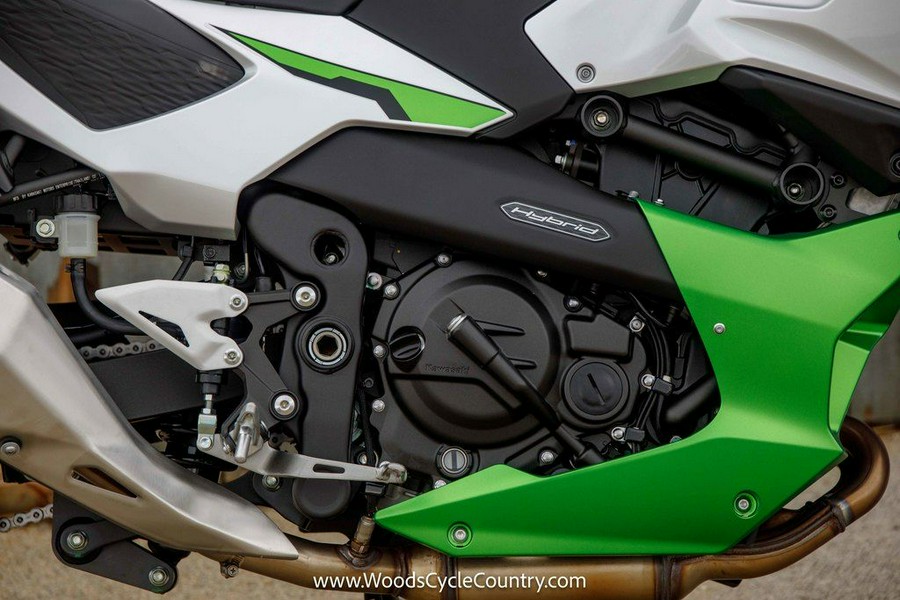 2024 Kawasaki Ninja® 7 Hybrid ABS