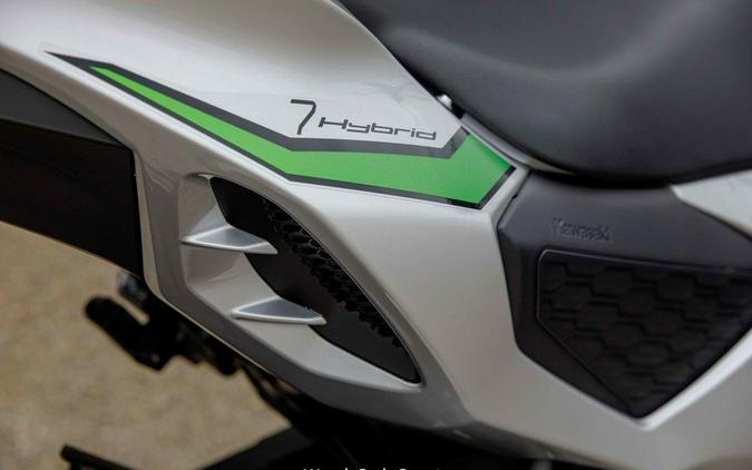 2024 Kawasaki Ninja® 7 Hybrid ABS