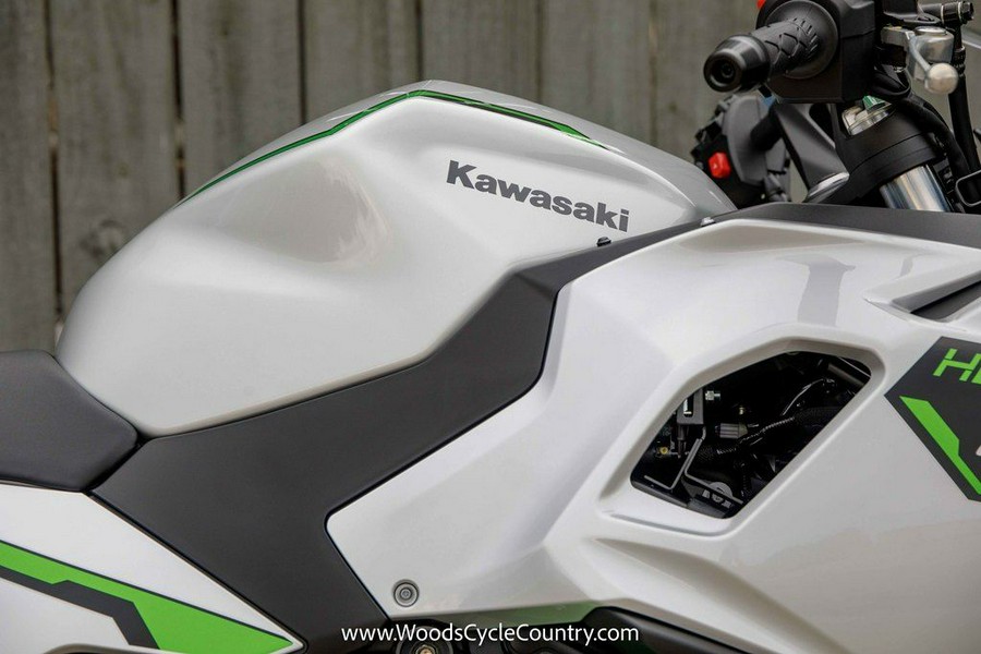 2024 Kawasaki Ninja® 7 Hybrid ABS