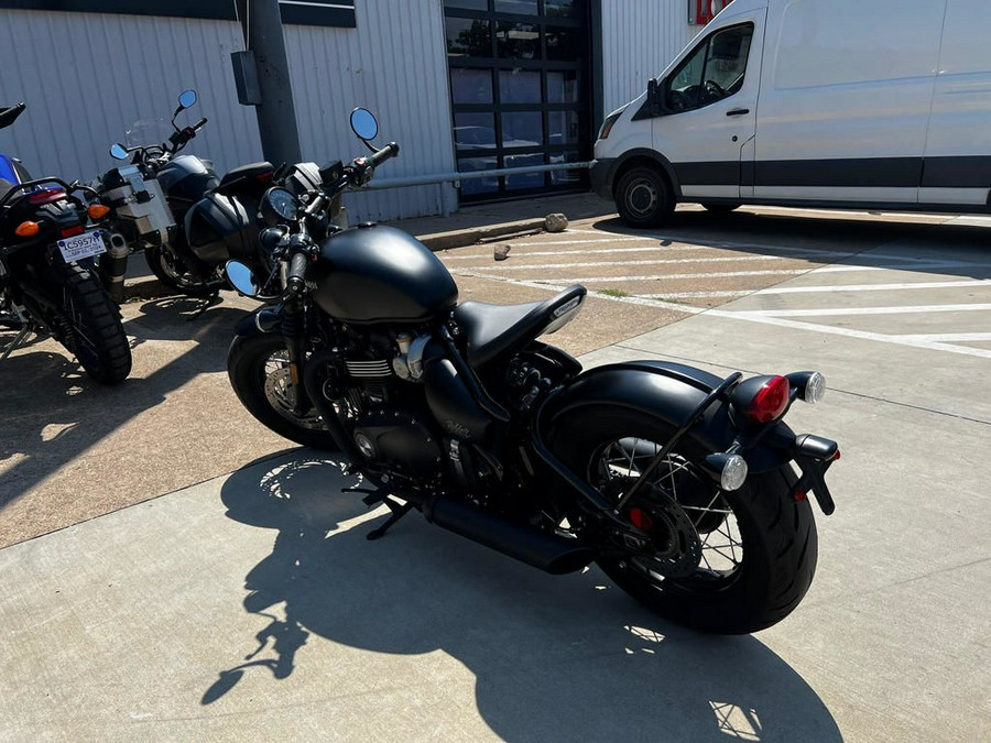 2018 Triumph Bonneville Bobber Black Jet Black