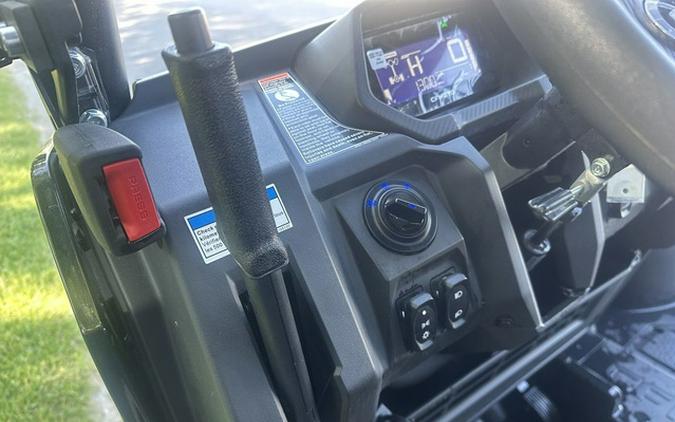 2025 CFMOTO UFORCE 800 XL