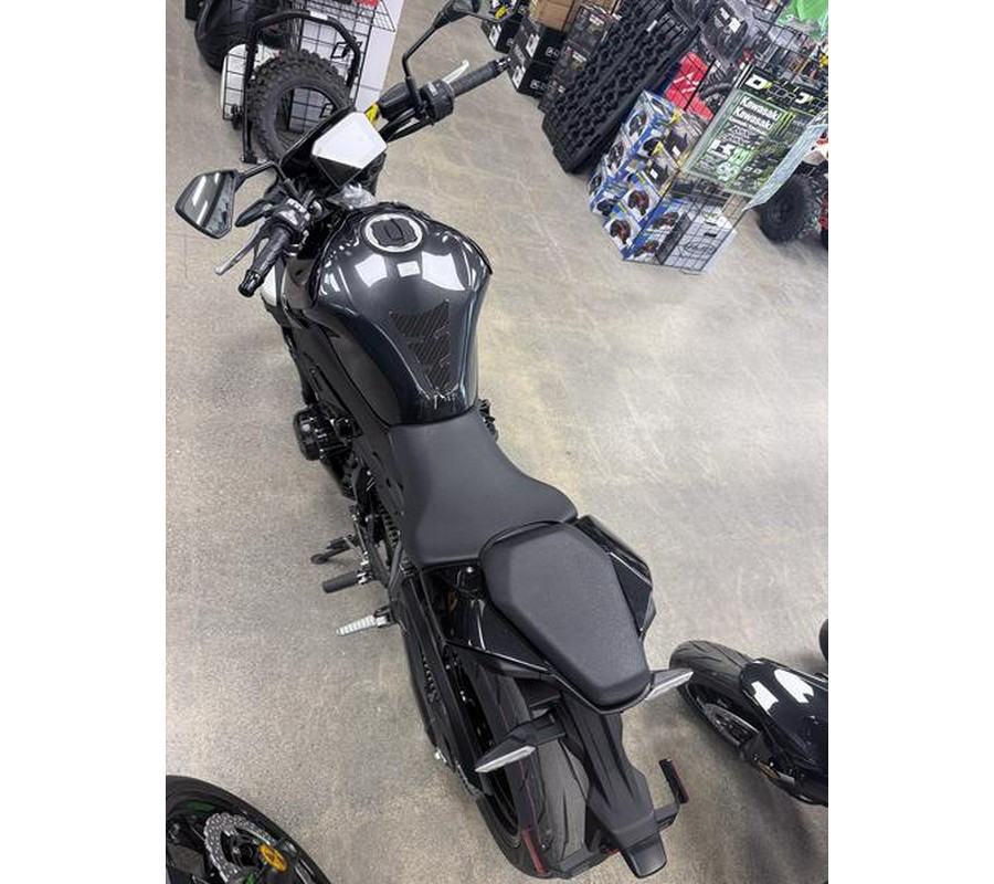 2025 Kawasaki ZR900SSFNL