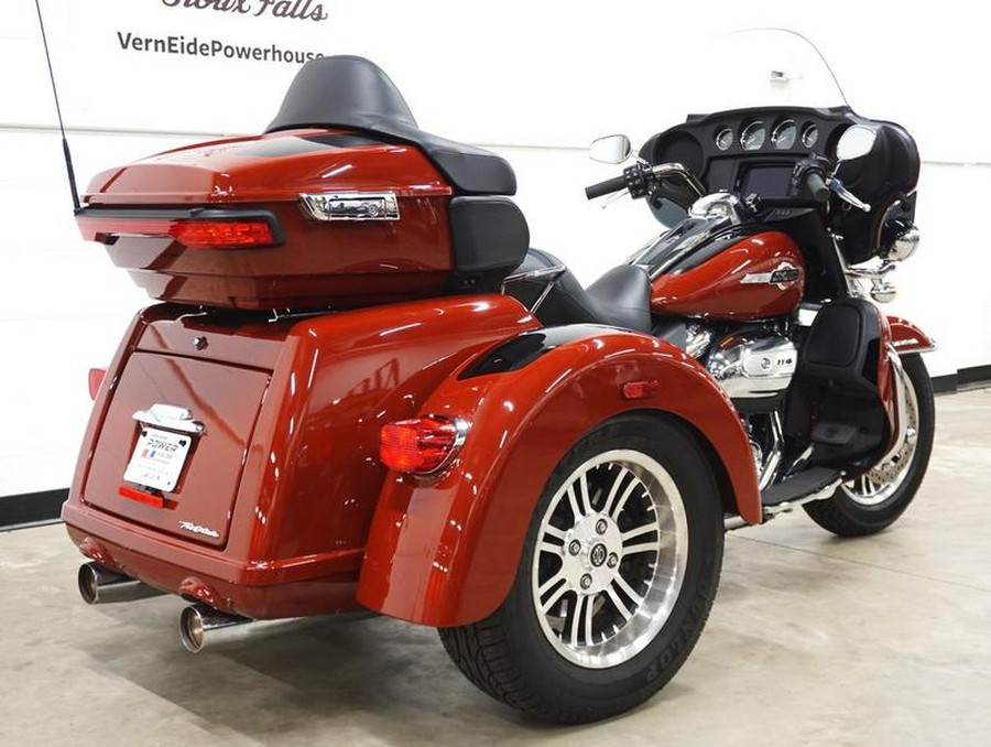 2024 Harley-Davidson® FLHTCUTG - Tri Glide® Ultra