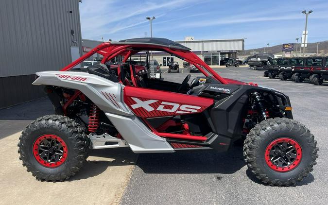 2025 Can-Am® Maverick X3 X ds Turbo RR Fiery Red & Hyper Silver