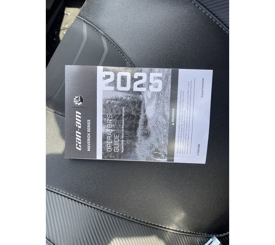 2025 Can-Am® Maverick X3 X ds Turbo RR Fiery Red & Hyper Silver