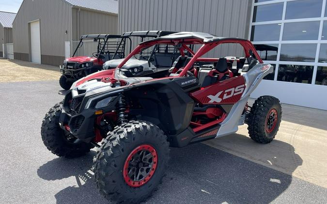 2025 Can-Am® Maverick X3 X ds Turbo RR Fiery Red & Hyper Silver