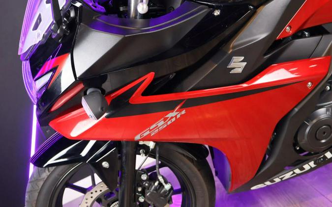 2025 SUZUKI GSX 250 R