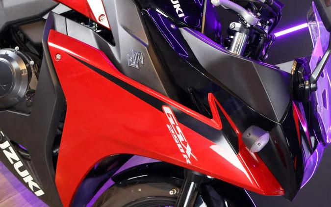2025 SUZUKI GSX 250 R