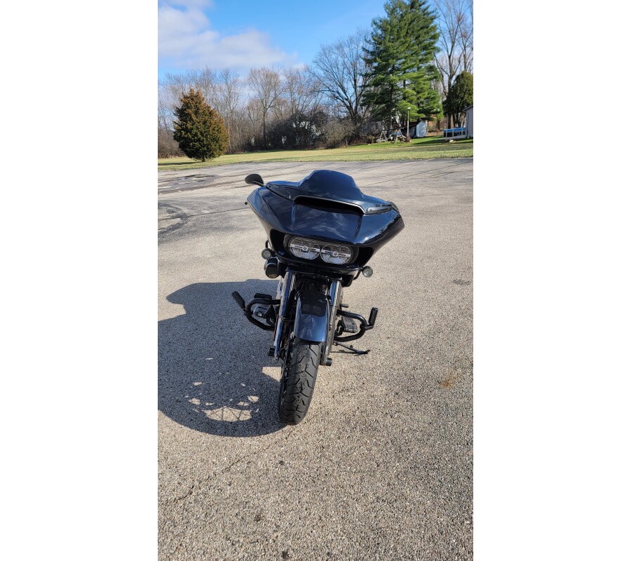 2022 Harley-Davidson CVO™ Road Glide Blue Steel