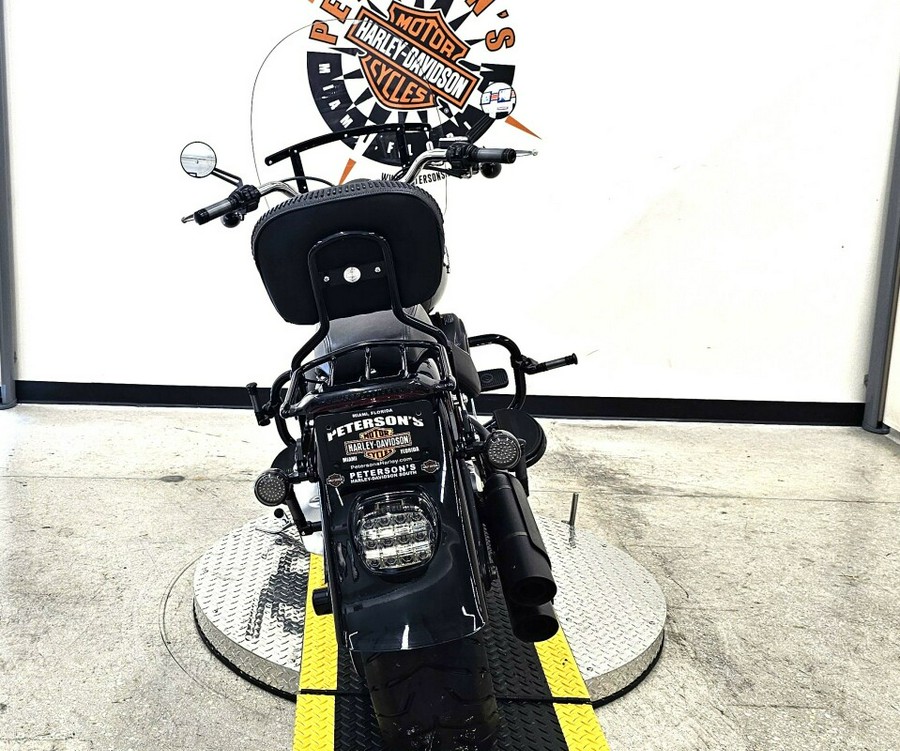 2015 Fat Boy VIVID BLACK