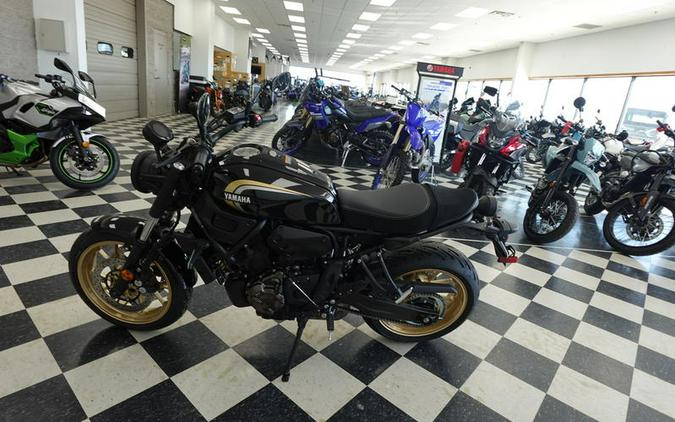 2025 Yamaha XSR700