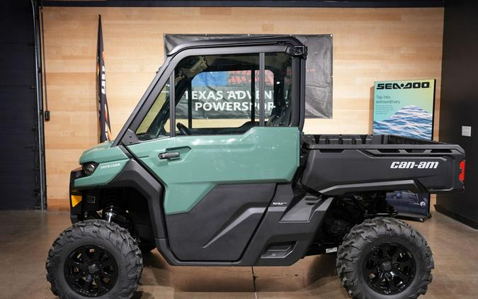 2026 Can-Am® Defender DPS CAB HD10