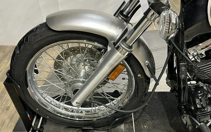 2014 Yamaha Motor Corp., USA V Star 650 Custom