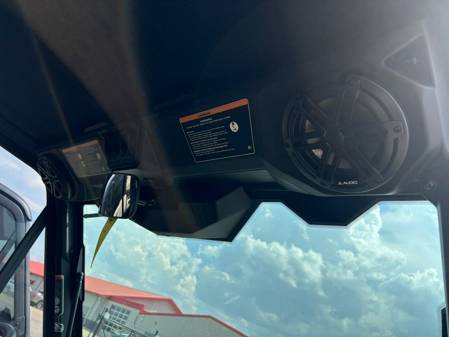 2026 Can-Am Defender Limited HD11