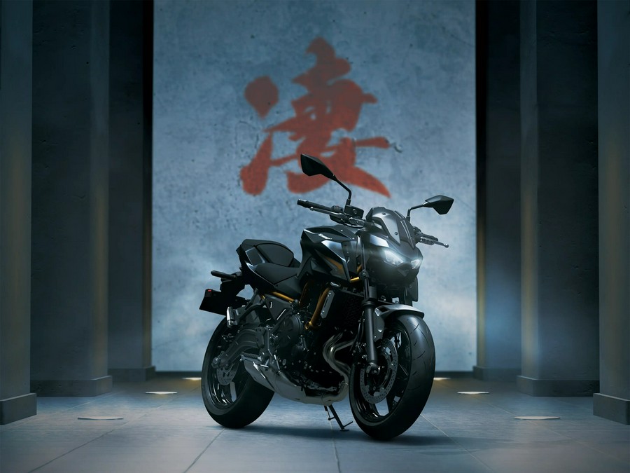 2026 Kawasaki Z650 S ABS Metallic Matte Graphenesteel Gray/Metallic Flat Spark Black - 110604
