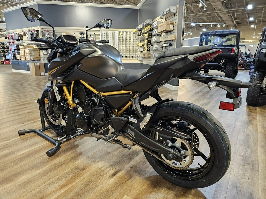 2026 Kawasaki Z650 S ABS Metallic Matte Graphenesteel Gray/Metallic Flat Spark Black - 110604