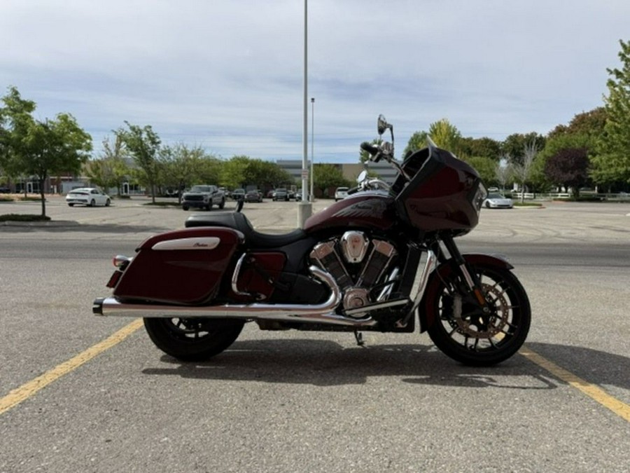 2023 Indian Motorcycle® Challenger® Limited Maroon Metallic