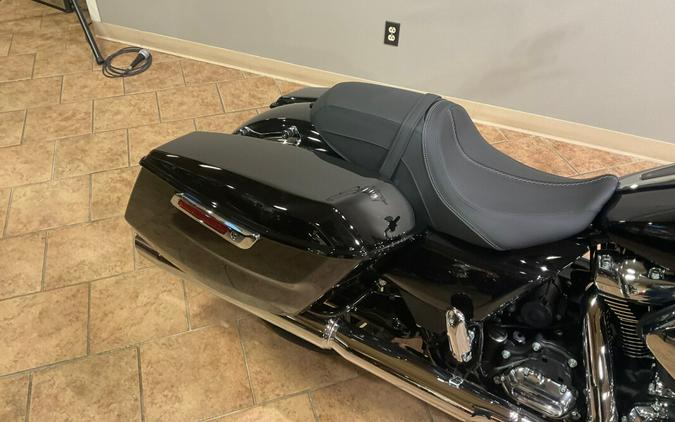 2024 Harley-Davidson Road Glide® Vivid Black FLTRX