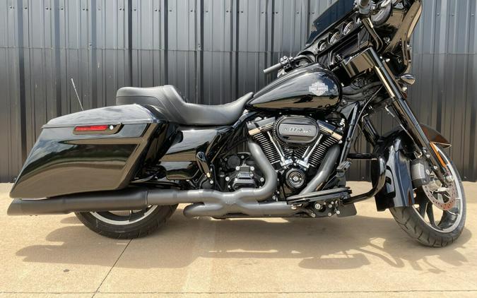 FLHXS 2022 Street Glide Special