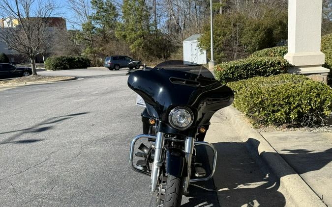 2017 Harley-Davidson® Street Glide® Special Vivid Black